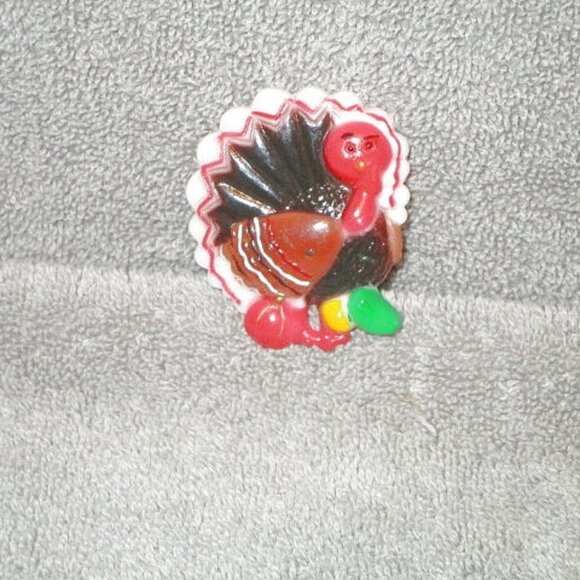 Quirky TURKEY Harvest BROOCH Pin THANKSGIVING Autumn GOBBLE Fall VINTAGE Amscan - Picture 1 of 5